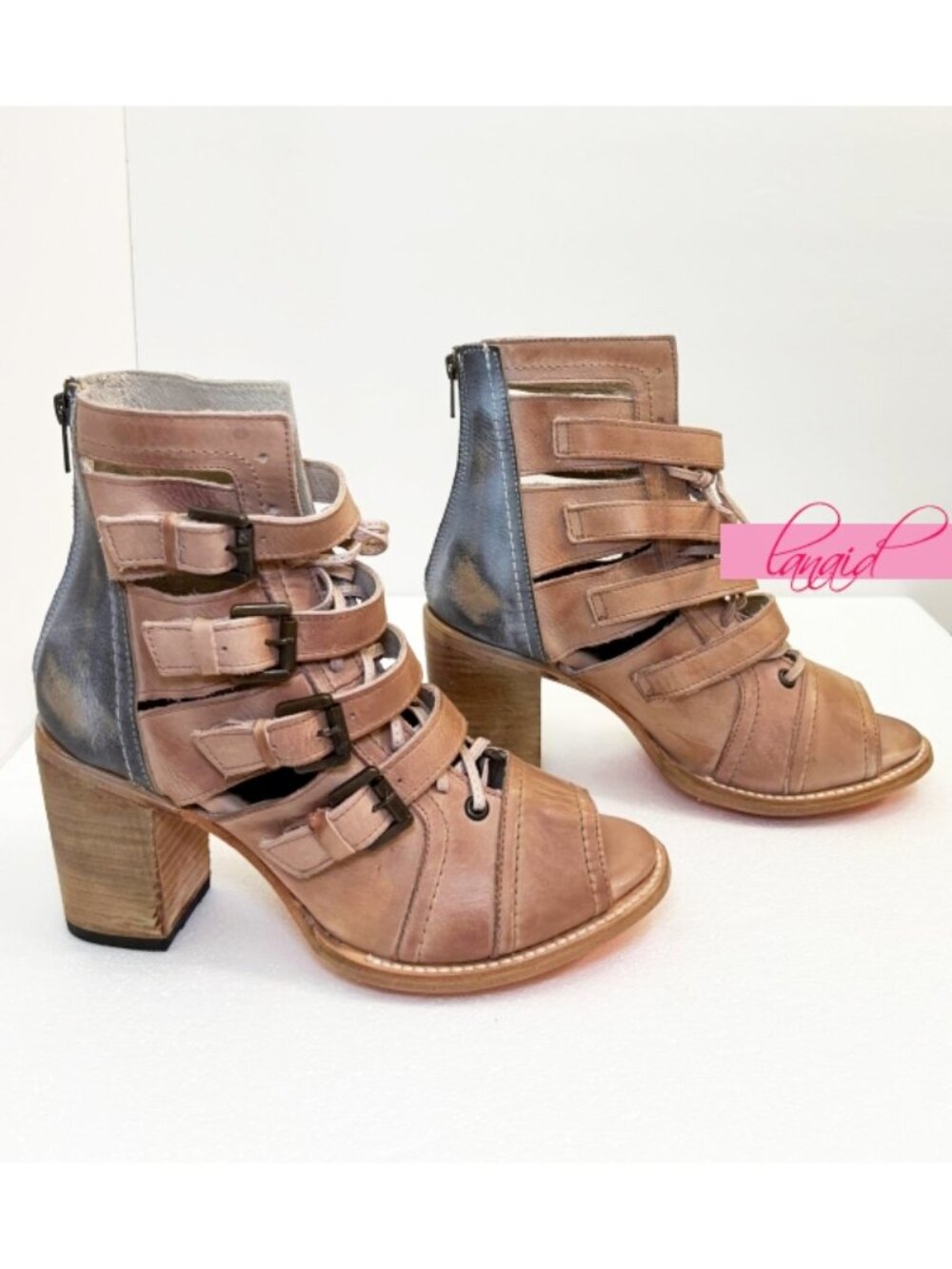 Freebird Braeden Blush Leather Tan Distressed Edgy Buckles Low Heel Sandals 10 - Picture 11 of 16